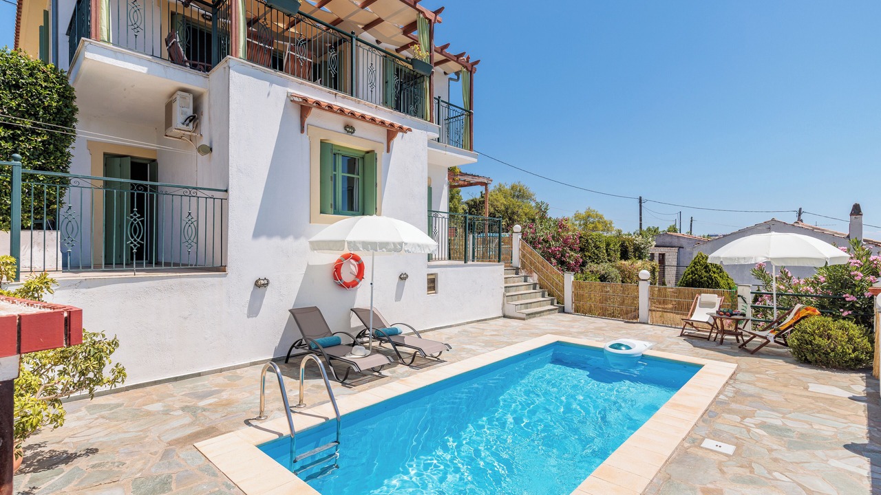 Photo of Outdoor in Glossa