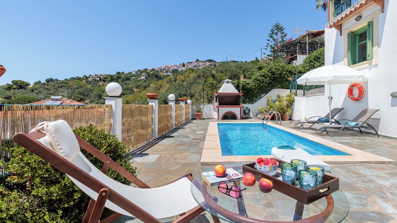 Photo of Outdoor in Glossa