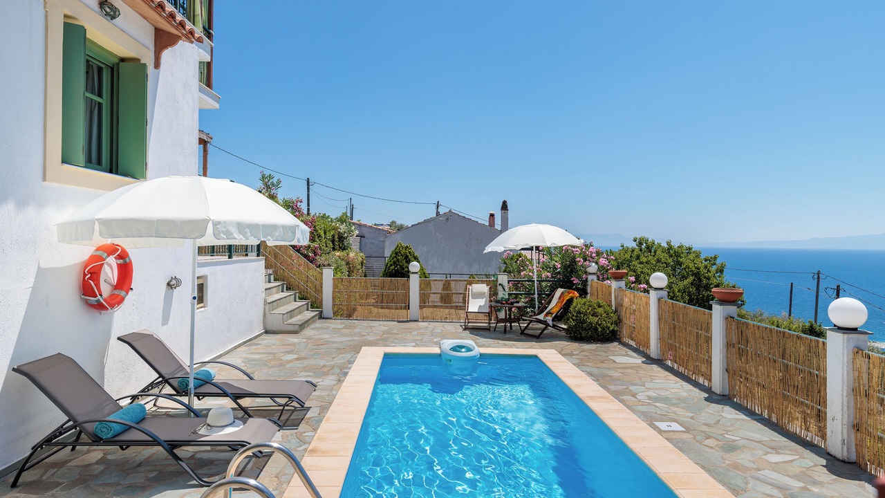 Photo of Outdoor in Glossa