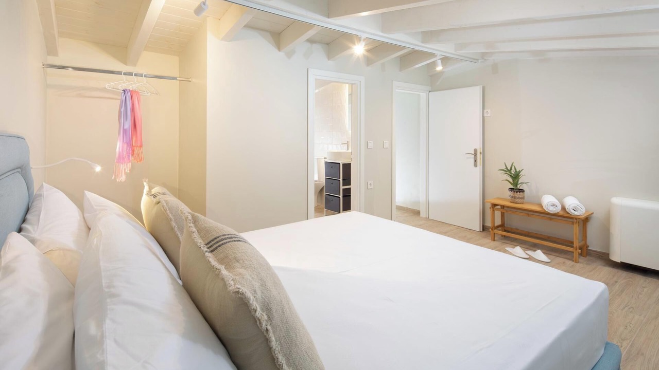 Photo of Bedroom in Notos