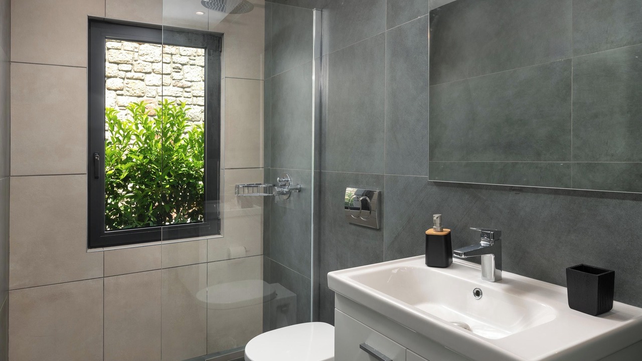 Photo of Bathroom in Asgourou