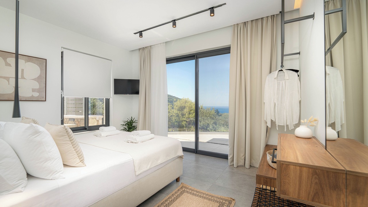 Photo of Bedroom in Kalamitsi