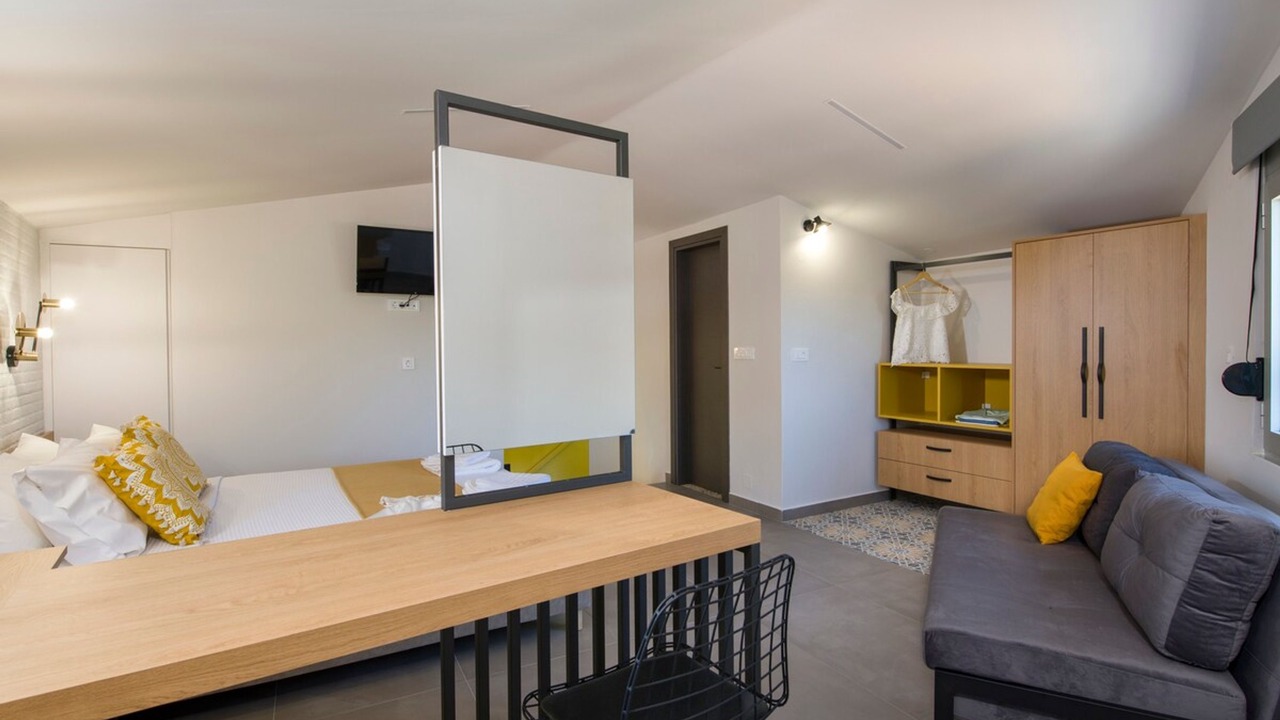 Photo of Bedroom in Alikianos
