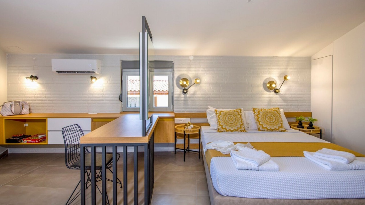 Photo of Bedroom in Alikianos