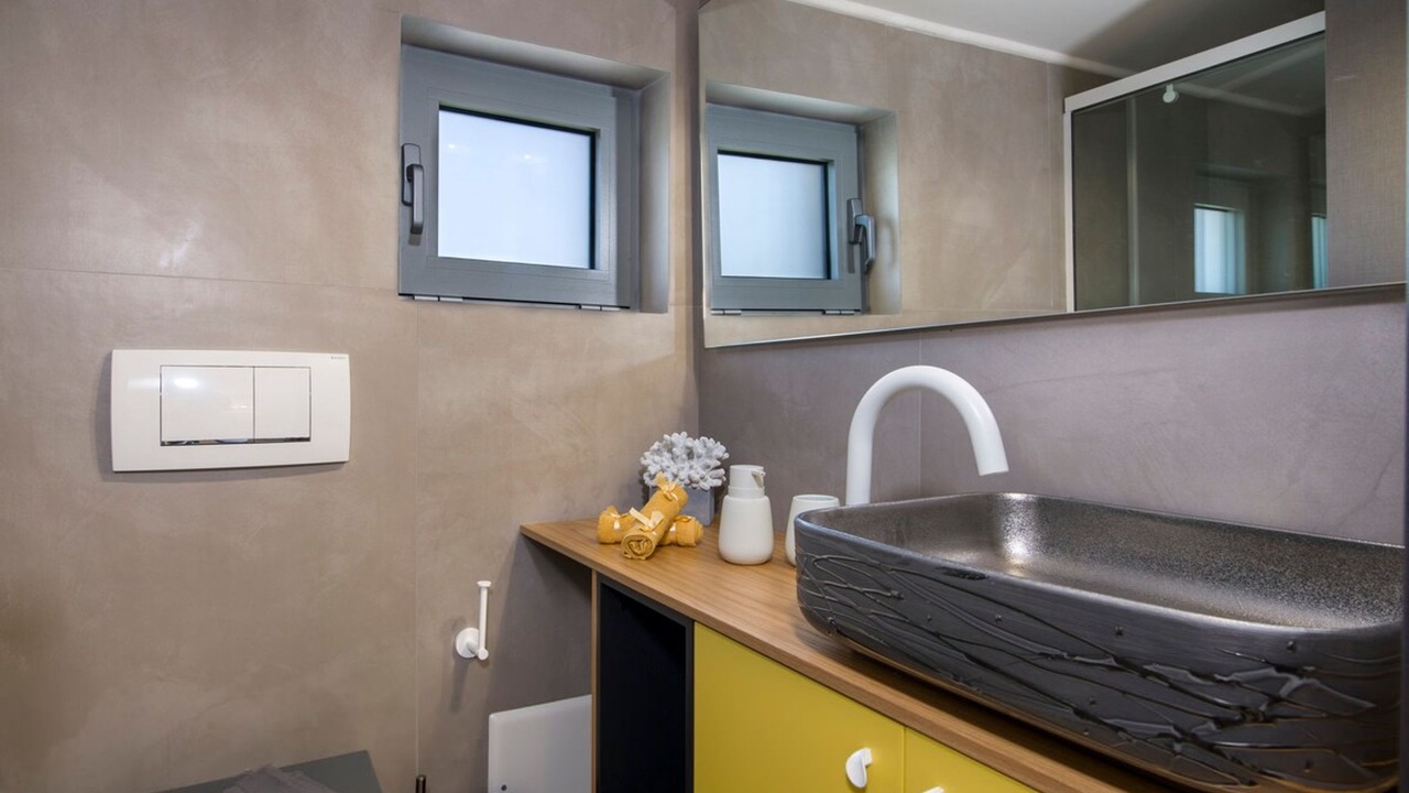 Photo of Bathroom in Alikianos