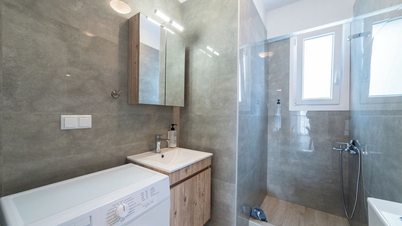 Photo of Bathroom in Paralia Ofryniou