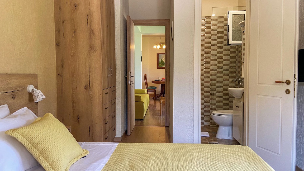 Photo of Bedroom in Khelmata