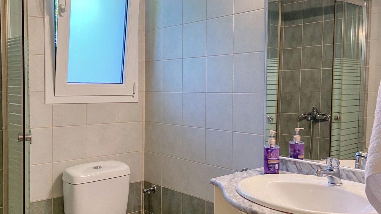 Photo of Bathroom in Khelmata