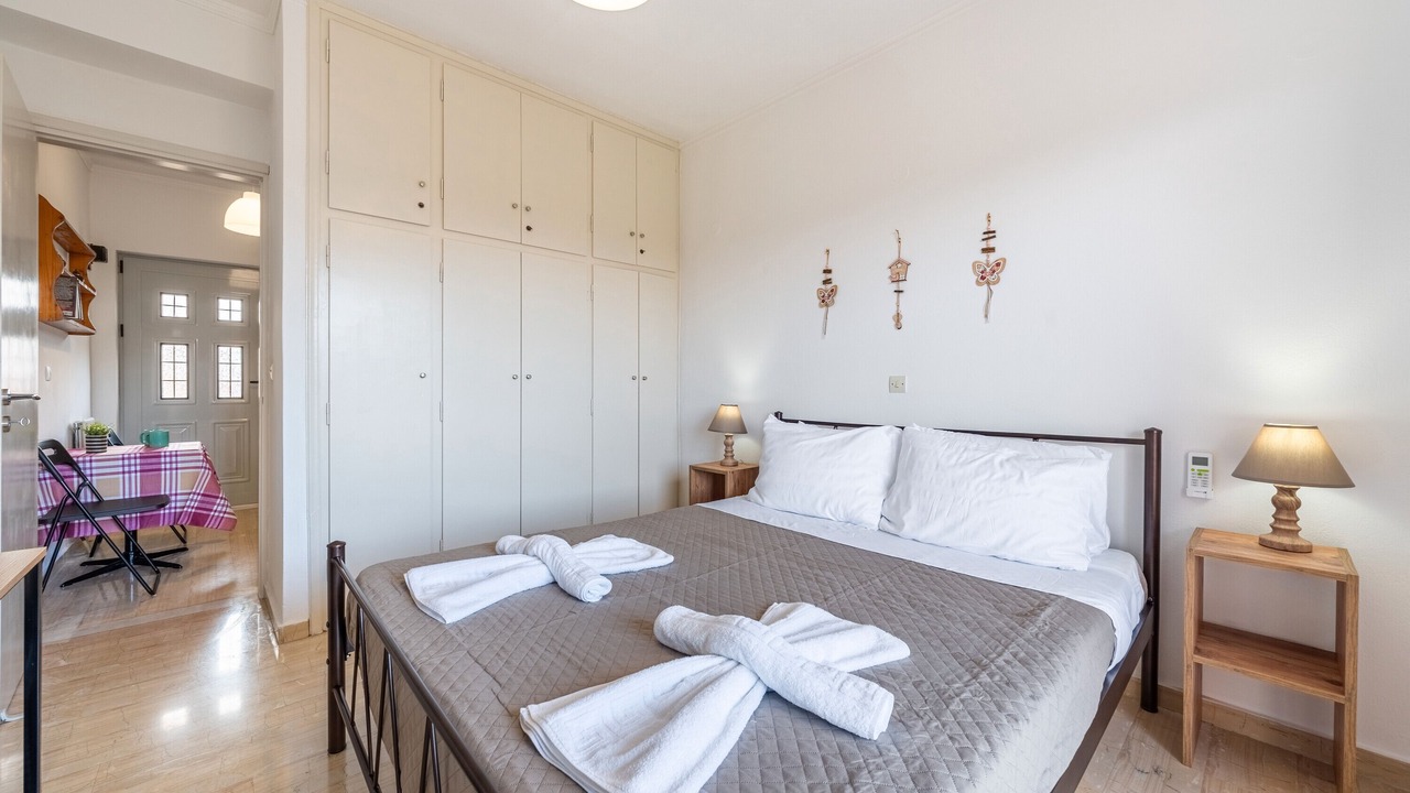 Photo of Bedroom in Almiros Beach