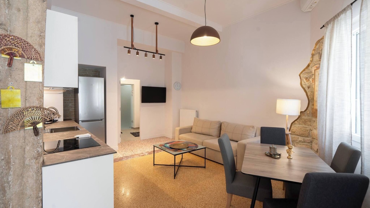 Photo of Livingroom in Filopappou