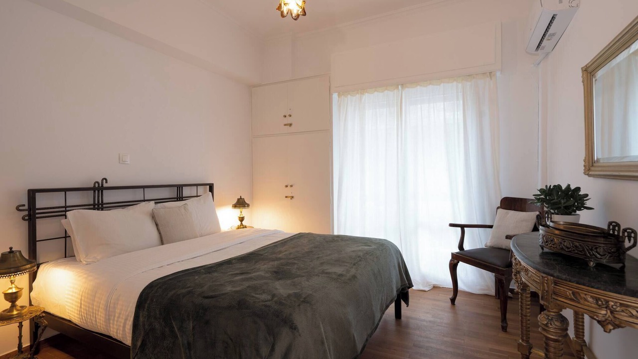 Photo of Bedroom in Exarhia