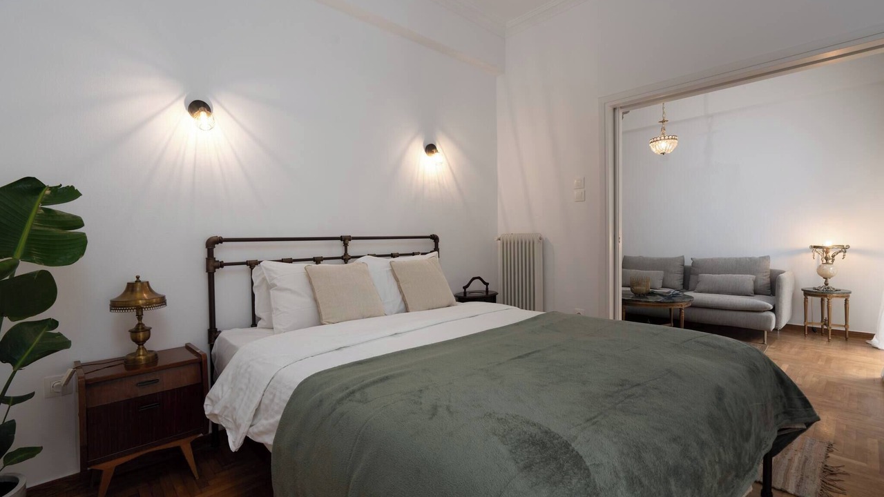 Photo of Bedroom in Exarhia