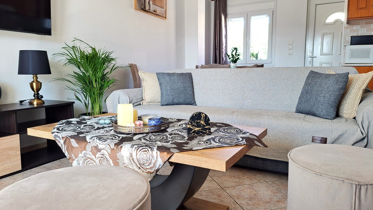 Photo of Livingroom in Alinda