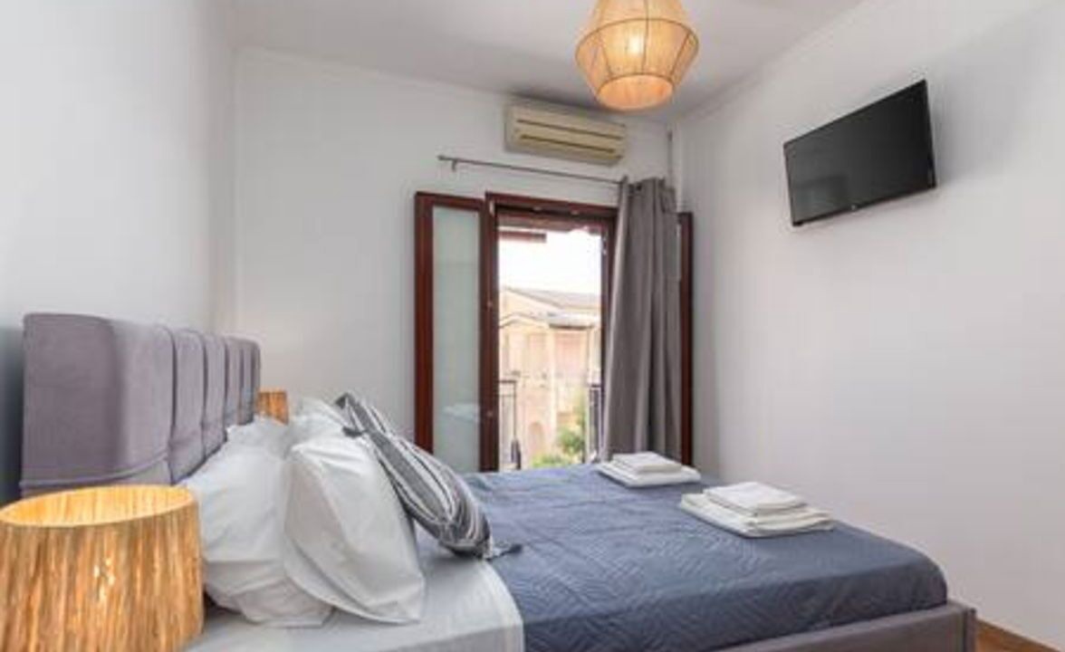 Photo of Bedroom in Ipsos