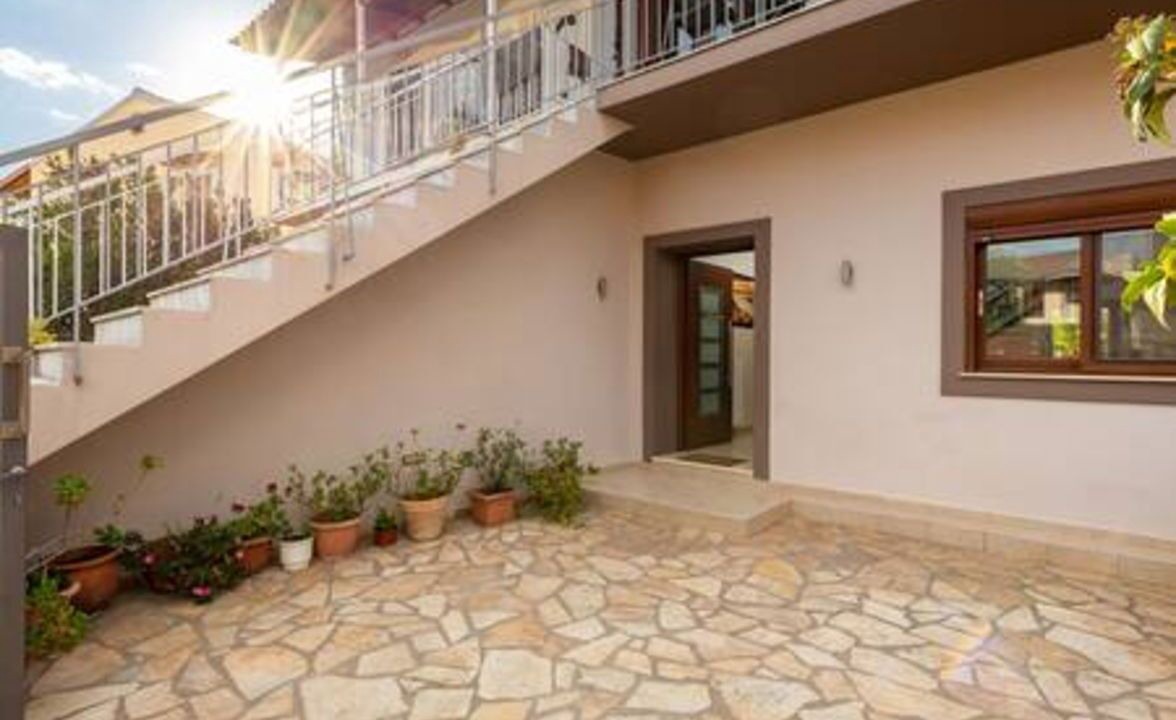 Photo of Outdoor in Ipsos