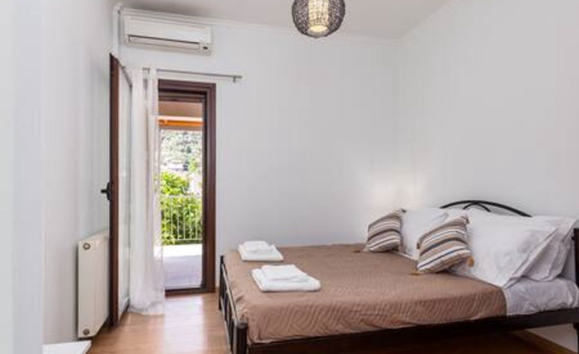 Photo of Bedroom in Ipsos