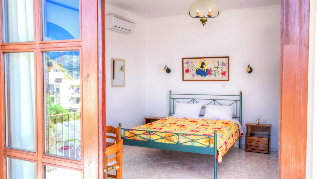 Photo of Bedroom in Exopoli