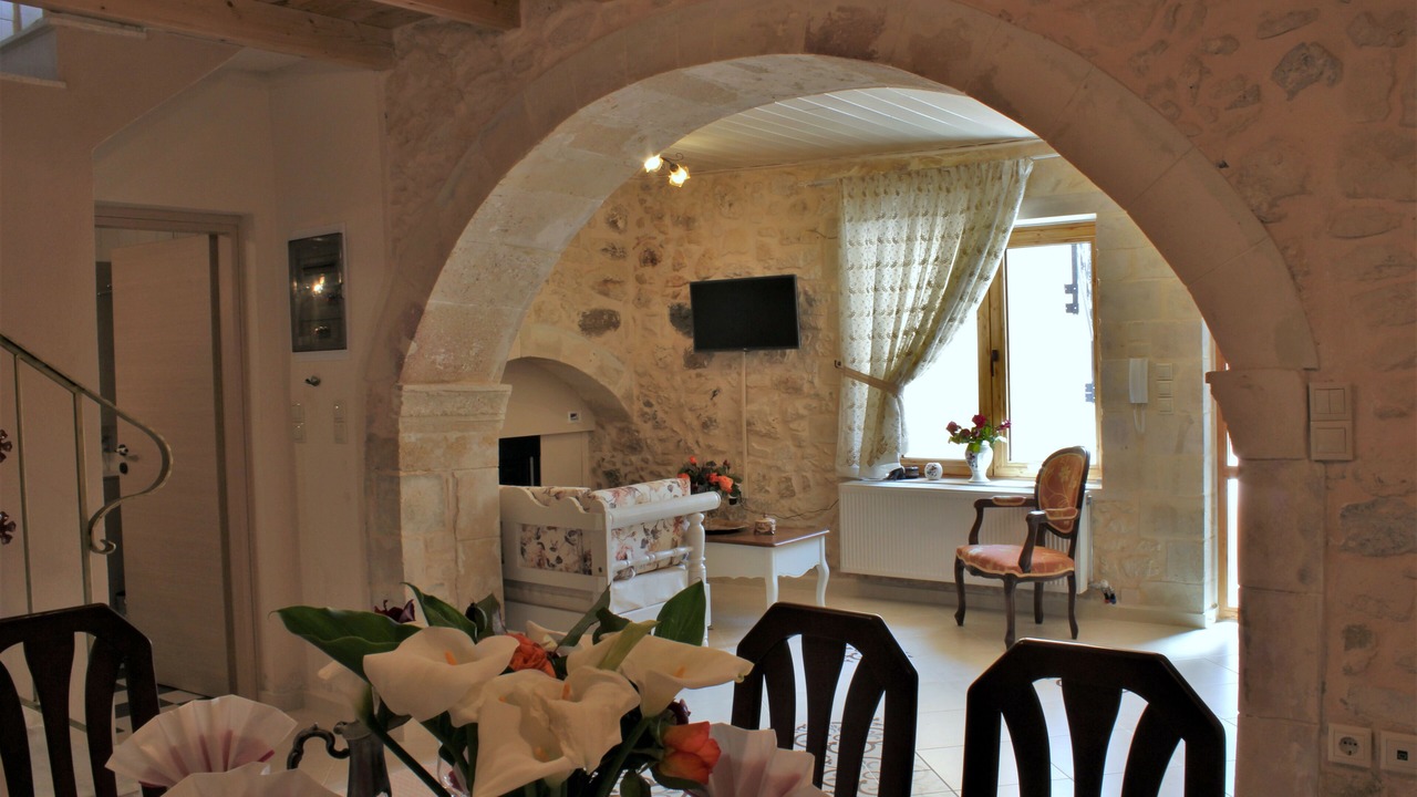 Photo of Others in Monopari