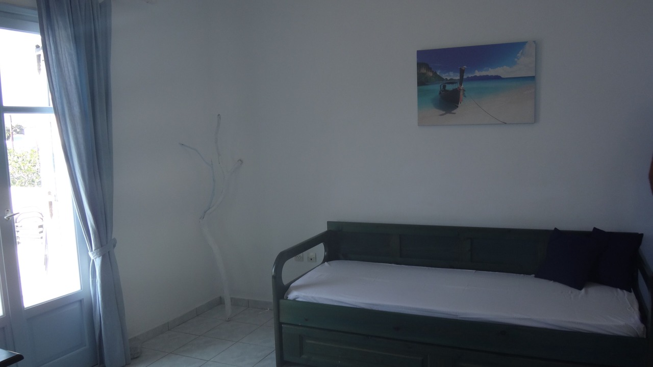 Photo of Bedroom in Drios