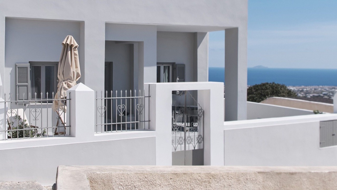 Photo of Others in Fira