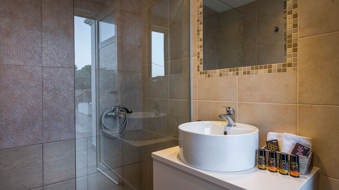 Photo of Bathroom in Afrata