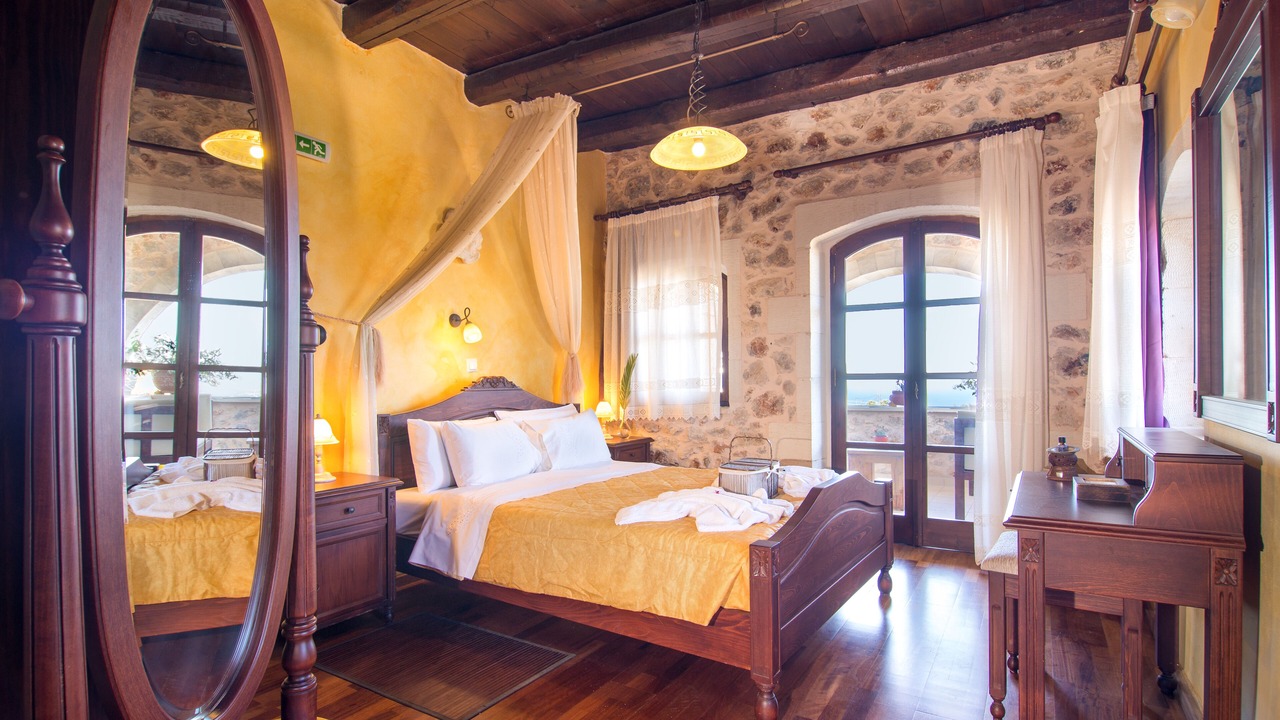Photo of Bedroom in Samonas