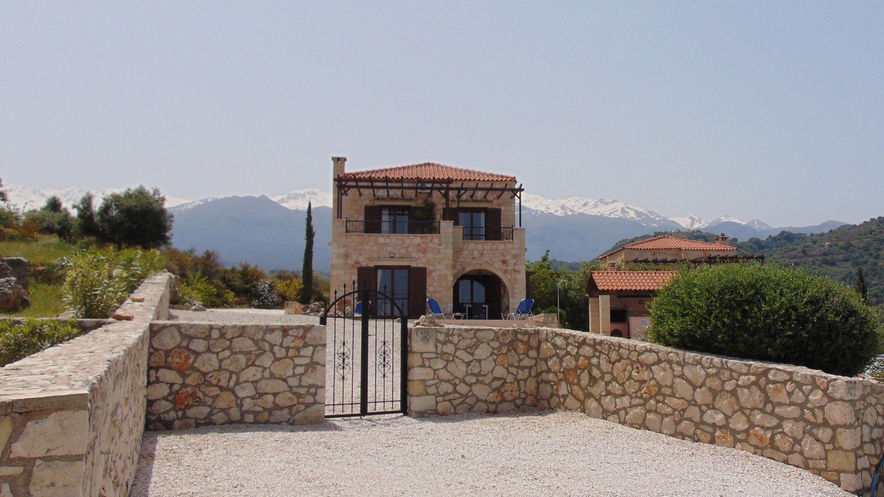 Photo of Others in Makhairoi