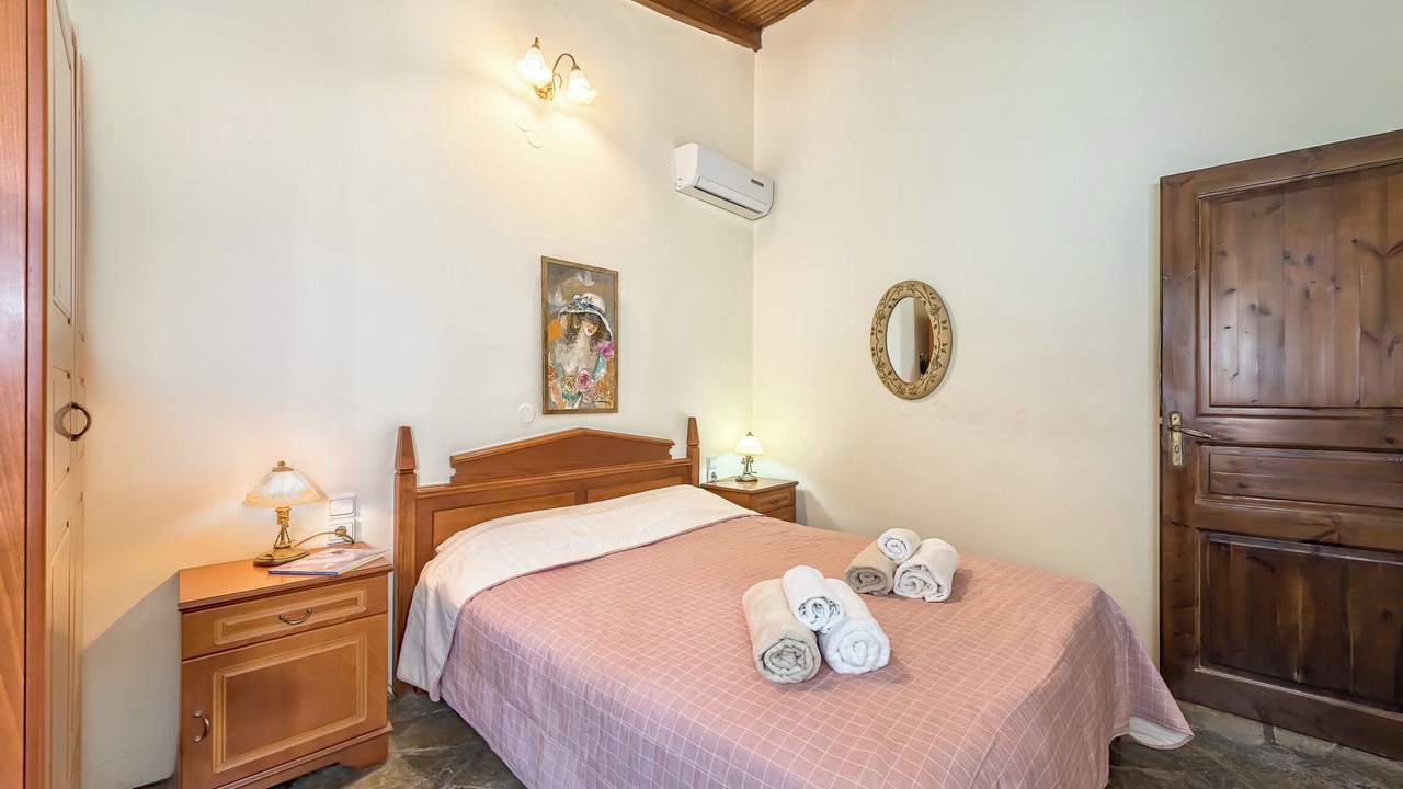 Photo of Bedroom in Spilia