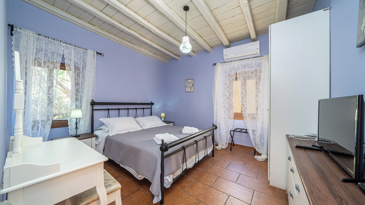 Photo of Bedroom in Tselendata