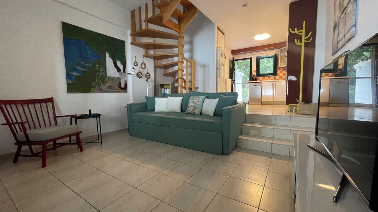 Photo of Livingroom in Loutsa