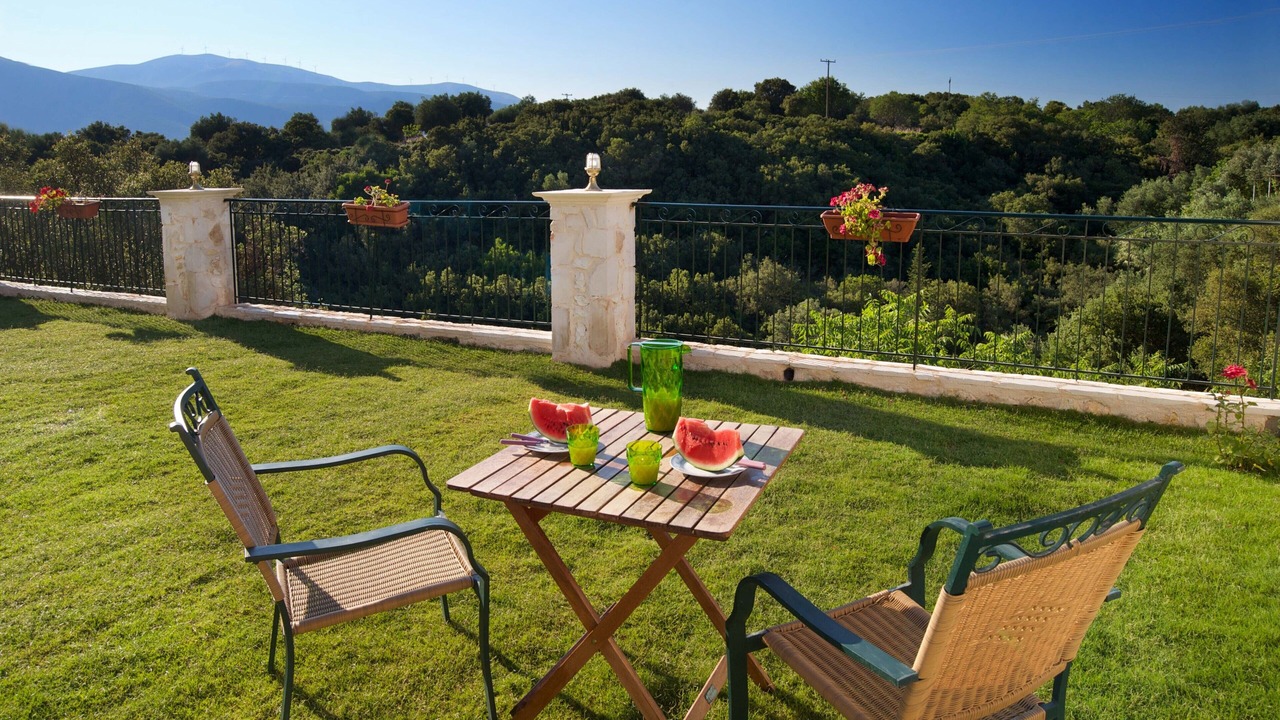 Photo of Outdoor in Katapodata