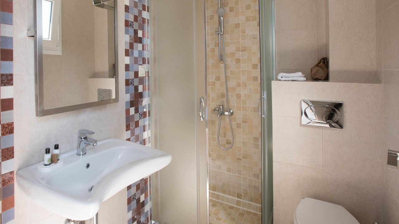 Photo of Bathroom in Foinikounta