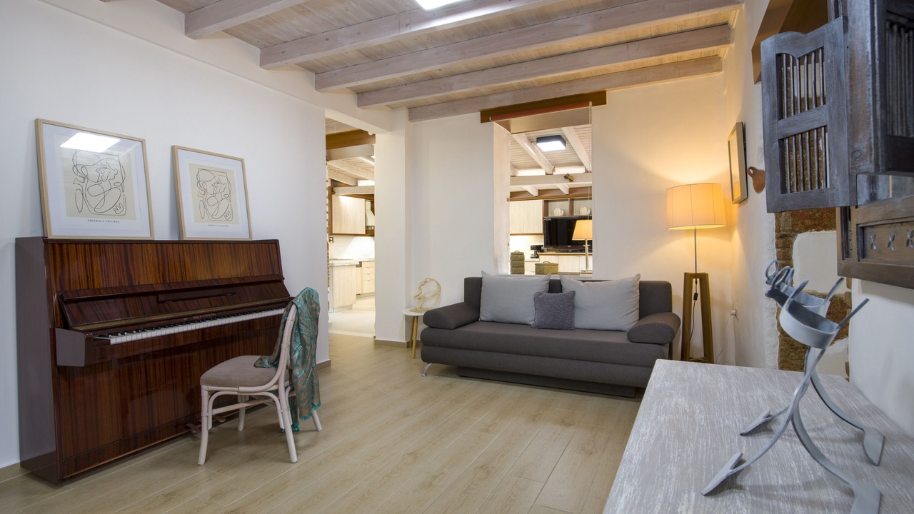Photo of Livingroom in Old Town