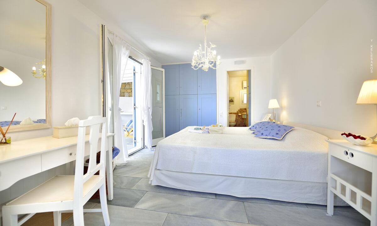 Photo of Bedroom in Platis Gialos