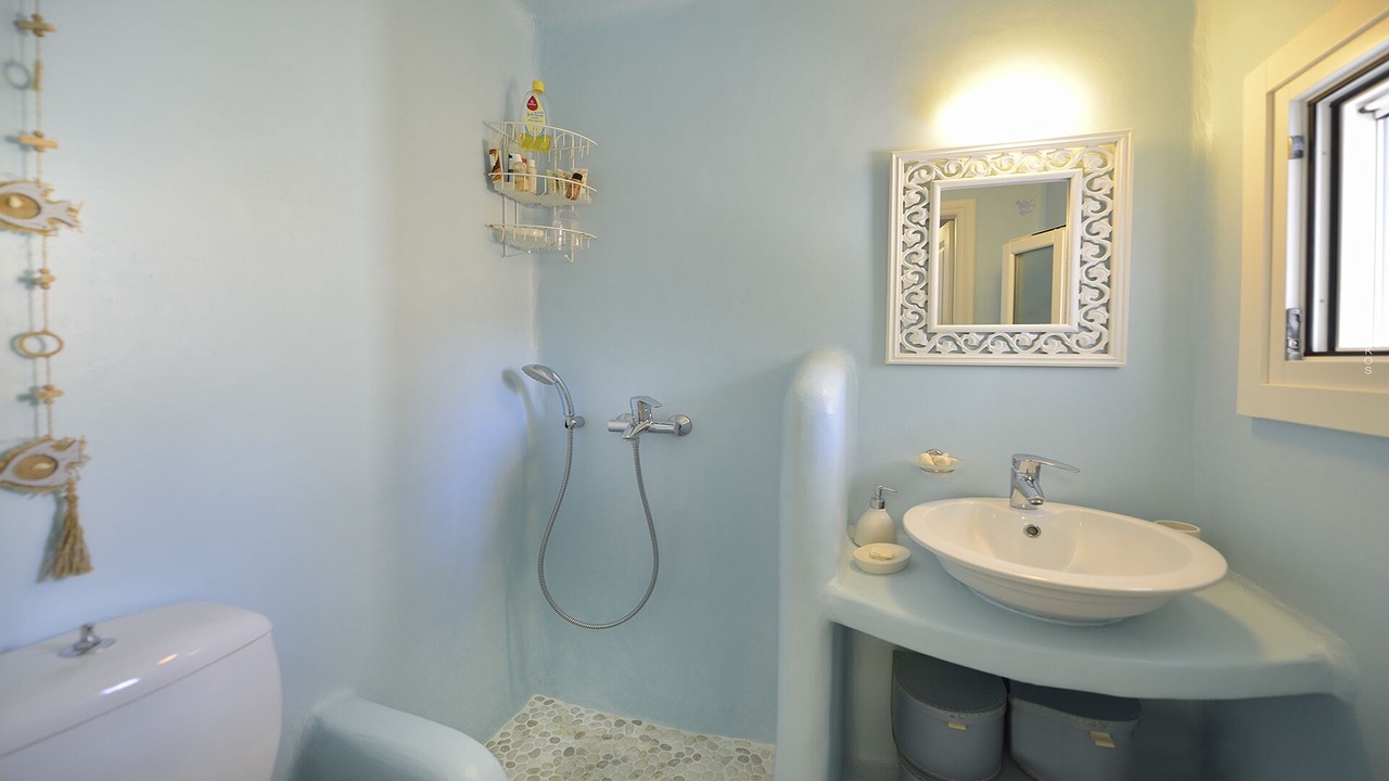 Photo of Bathroom in Platis Gialos