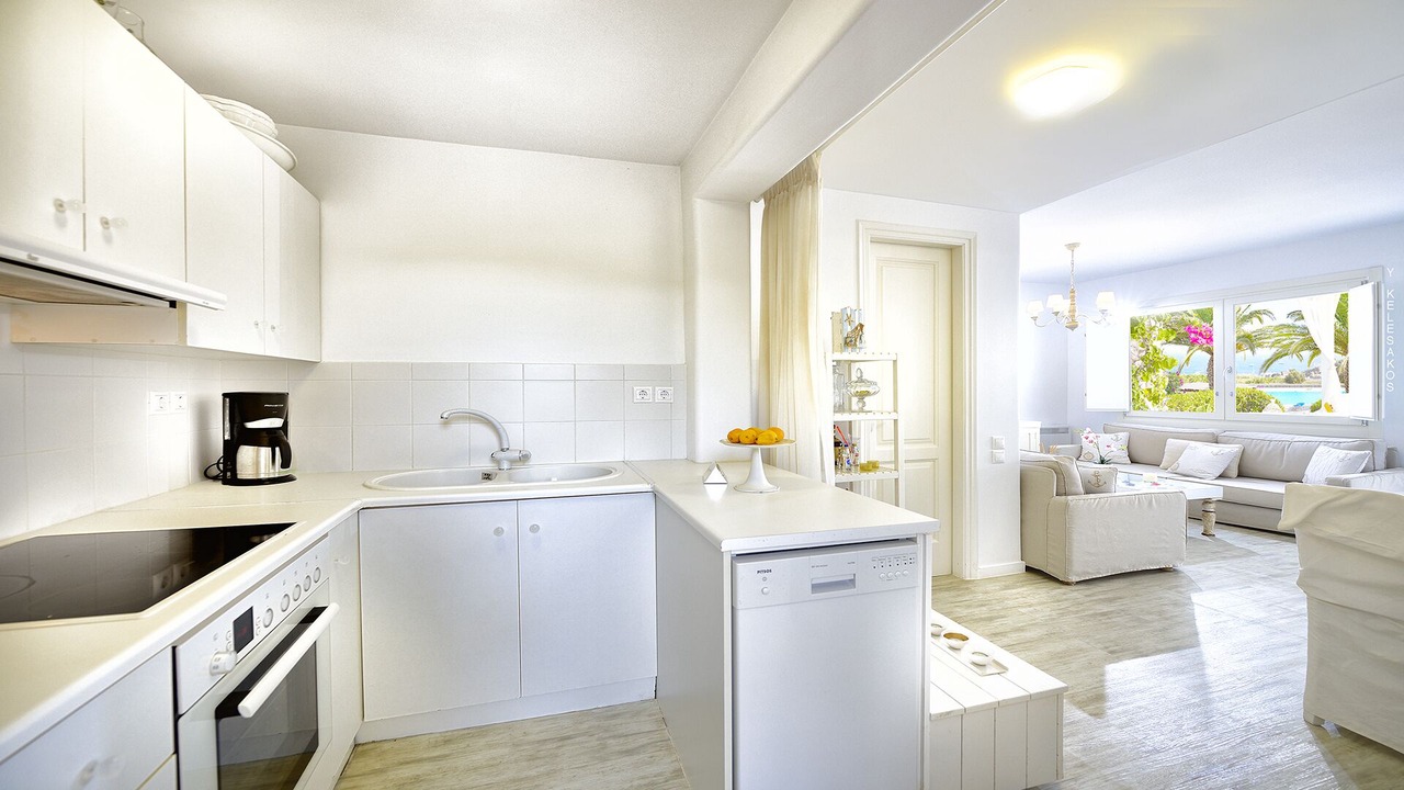 Photo of Kitchen in Platis Gialos