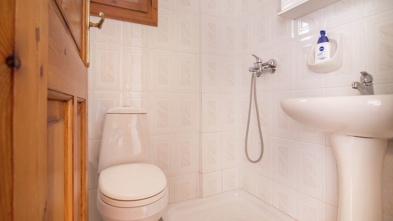 Photo of Bathroom in Lefkogeia