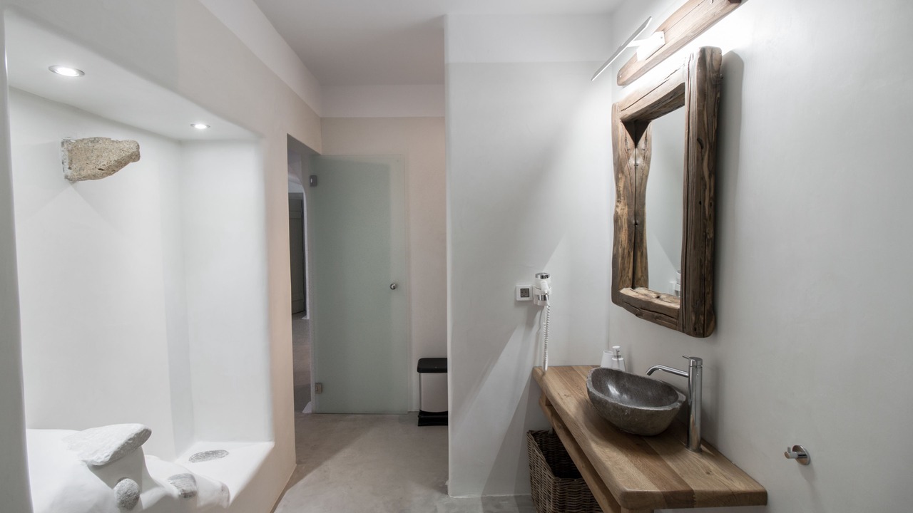 Photo of Bathroom in Naxos