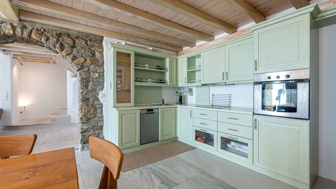 Photo of Kitchen in Psarou
