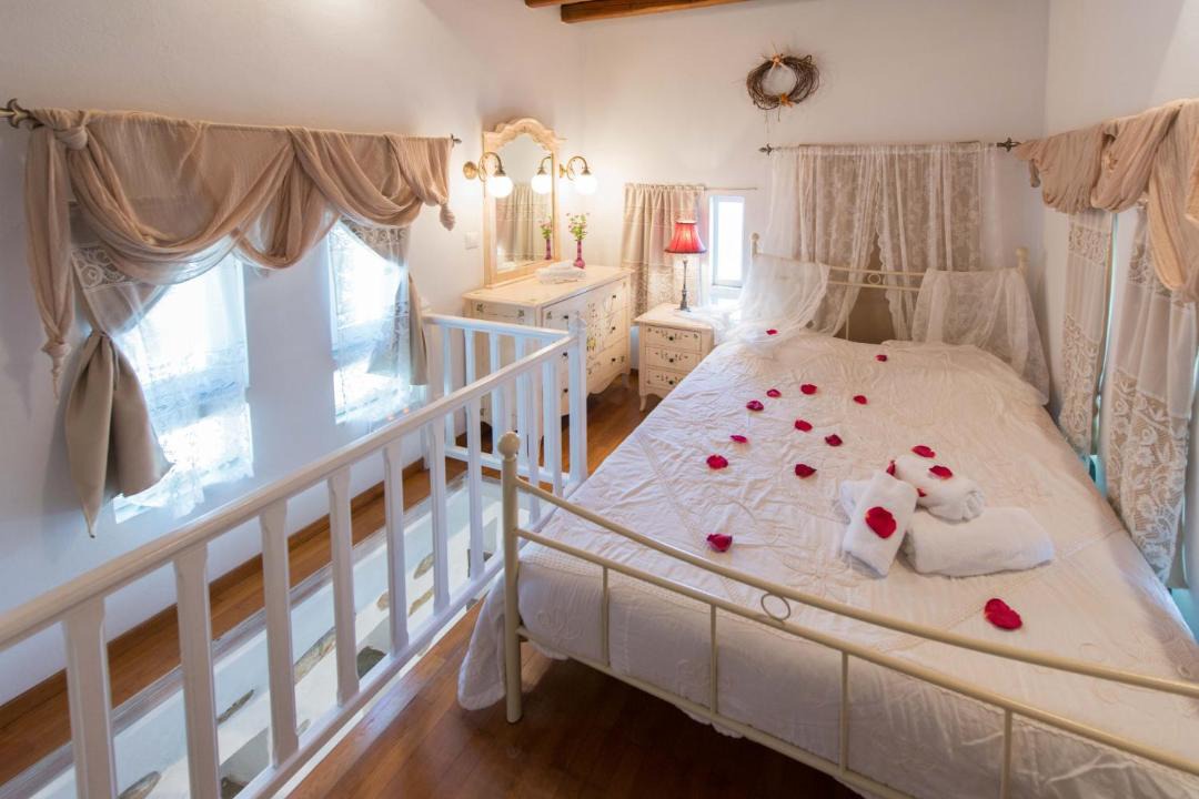 Photo of Bedroom in Apollonia