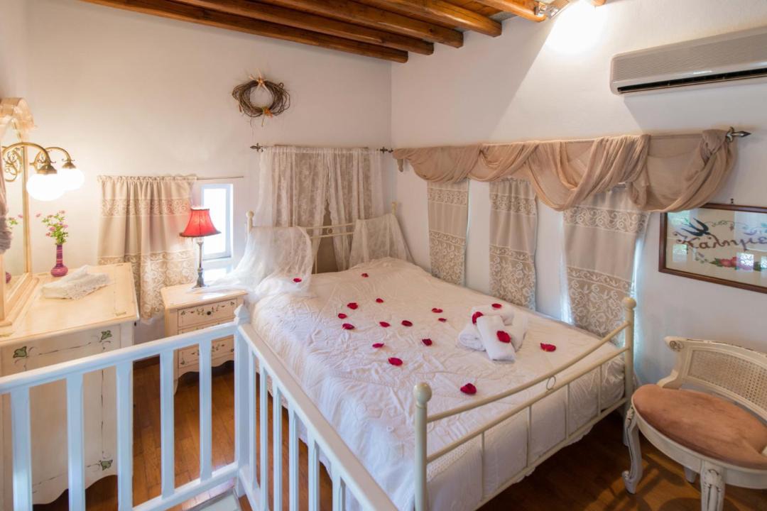 Photo of Bedroom in Apollonia