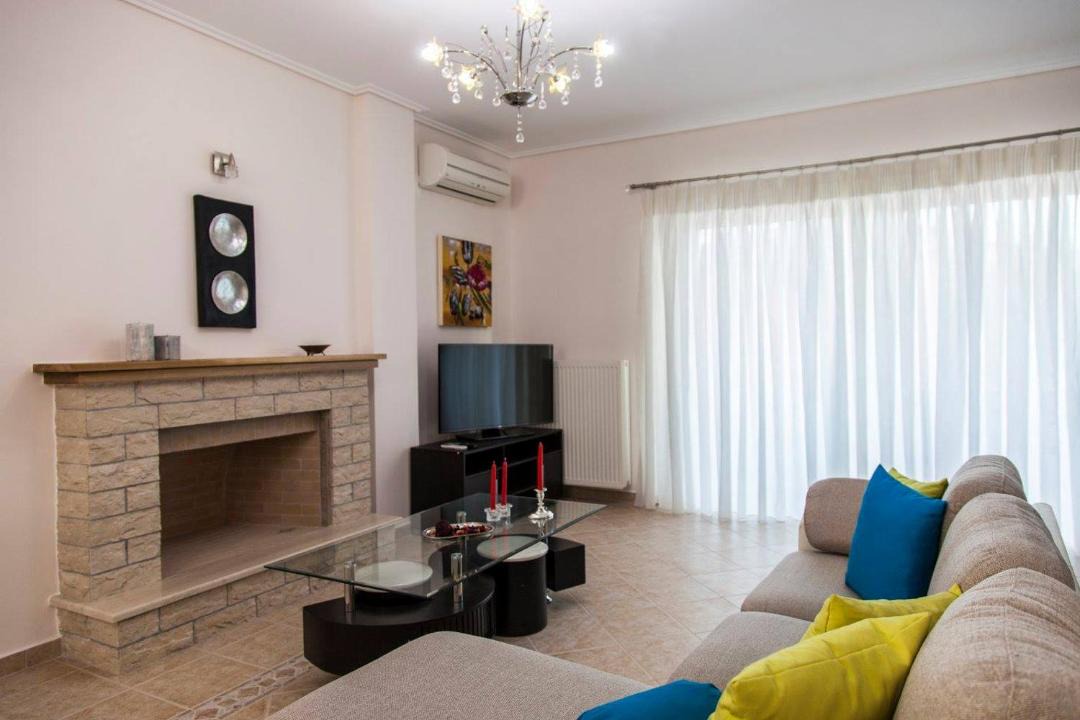 Photo of Livingroom in Marathias
