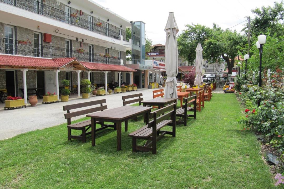 Photo of Others in Paralia Skotinis