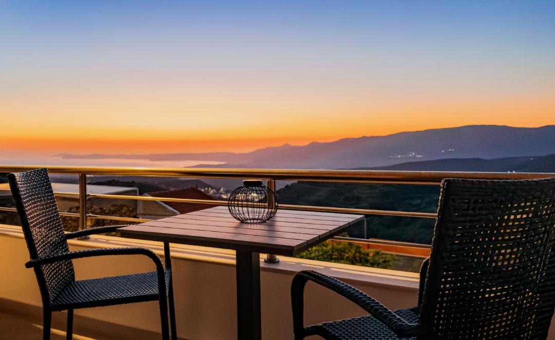 Photo of Patio Balcony in Chamezi
