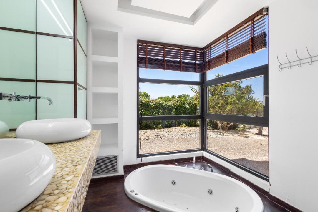 Photo of Bathroom in Chorafakia