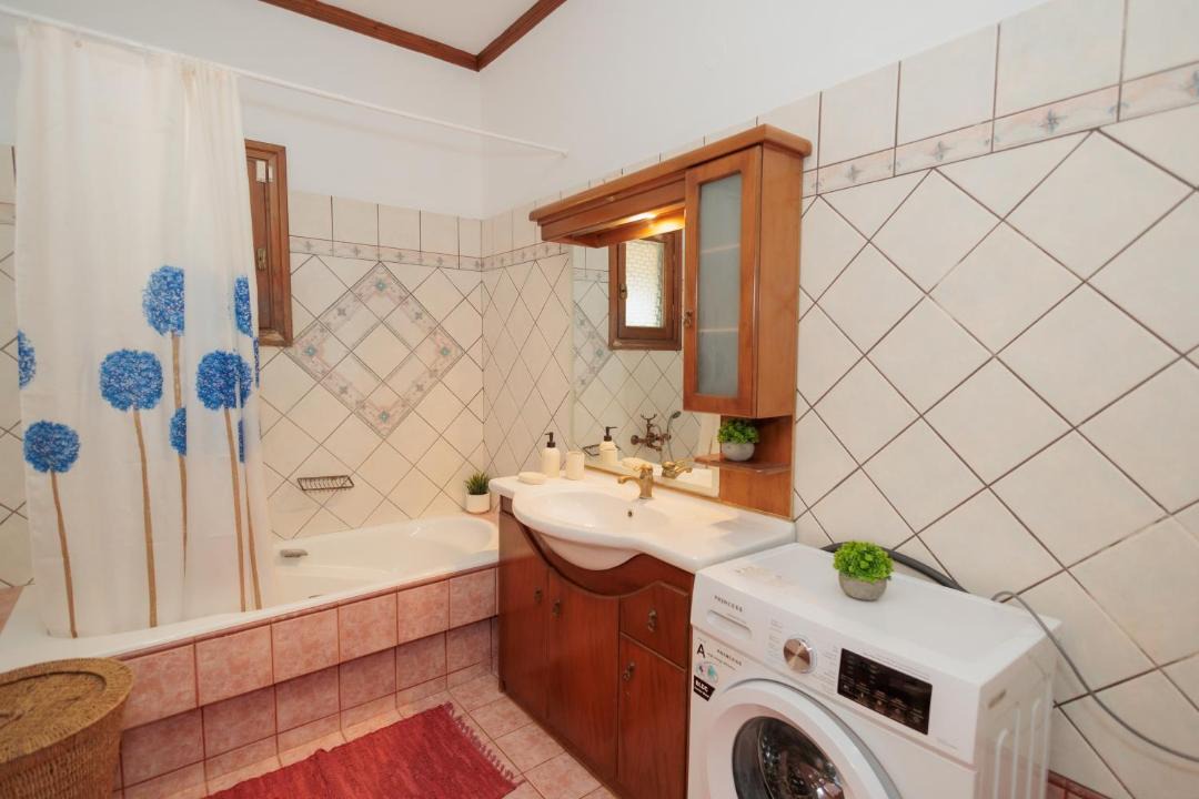 Photo of Bathroom in Mystras