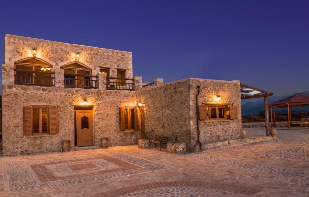 Photo of Buildings in Malaxa