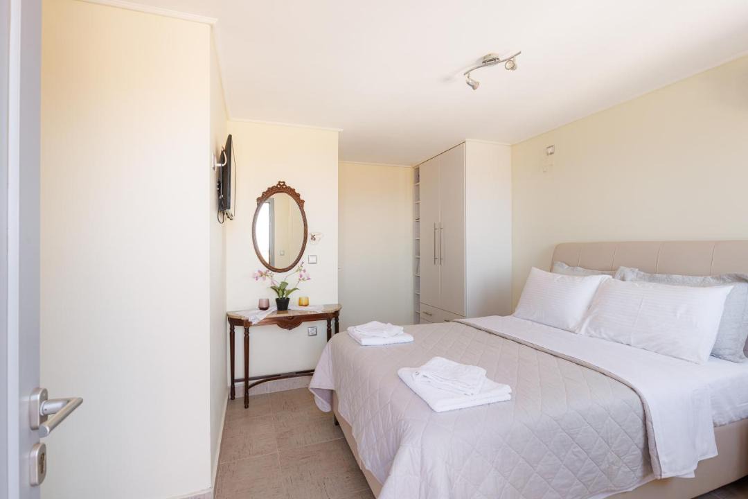 Photo of Bedroom in Kea