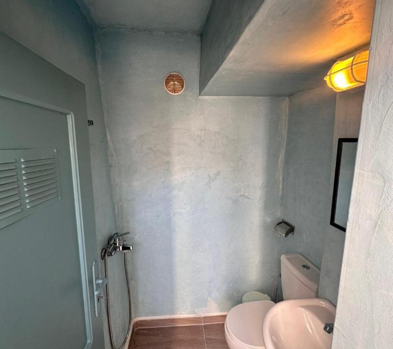 Photo of Bathroom in Pedi