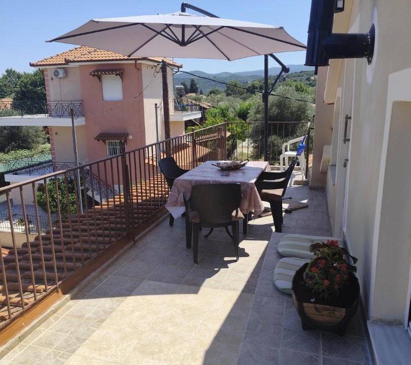 Photo of Patio Balcony in Velika